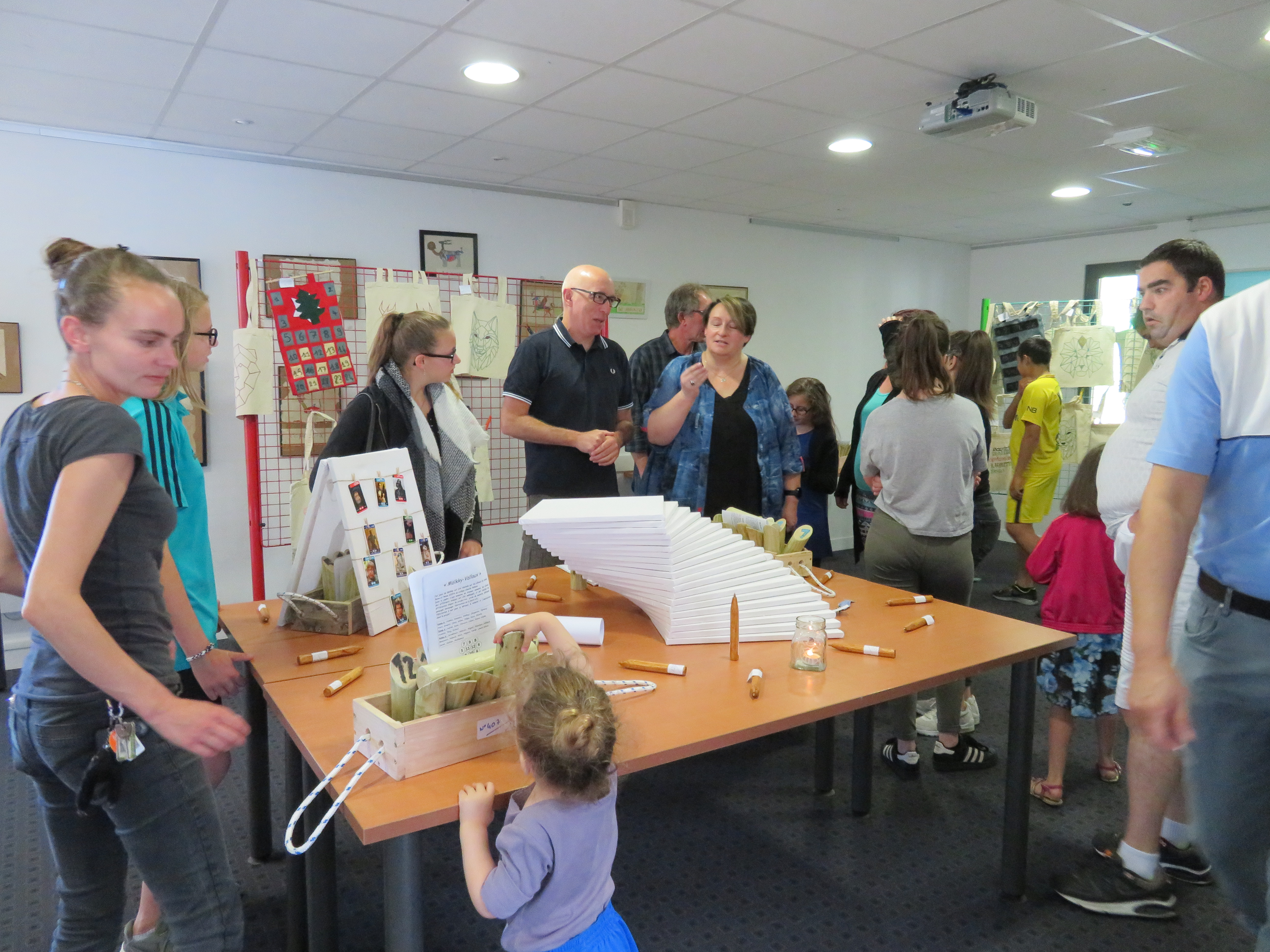 Format: JPEG Format: JPEG